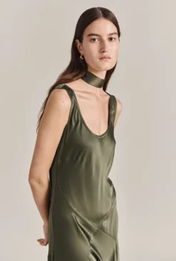 Alice Satin Scarf Green 5 Alice Satin Scarf Green -KILA Clothing Shop A07G001 J13 29862 650px 964px