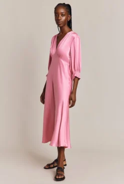 Elle Satin Midi Dress Light Pink -KILA Clothing Shop D04G019A H44 27014 650px 964px