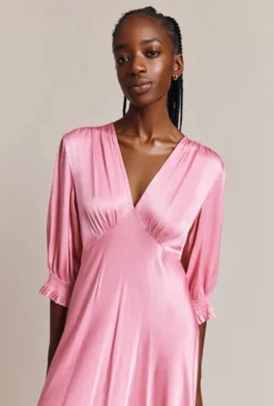 Elle Satin Midi Dress Light Pink