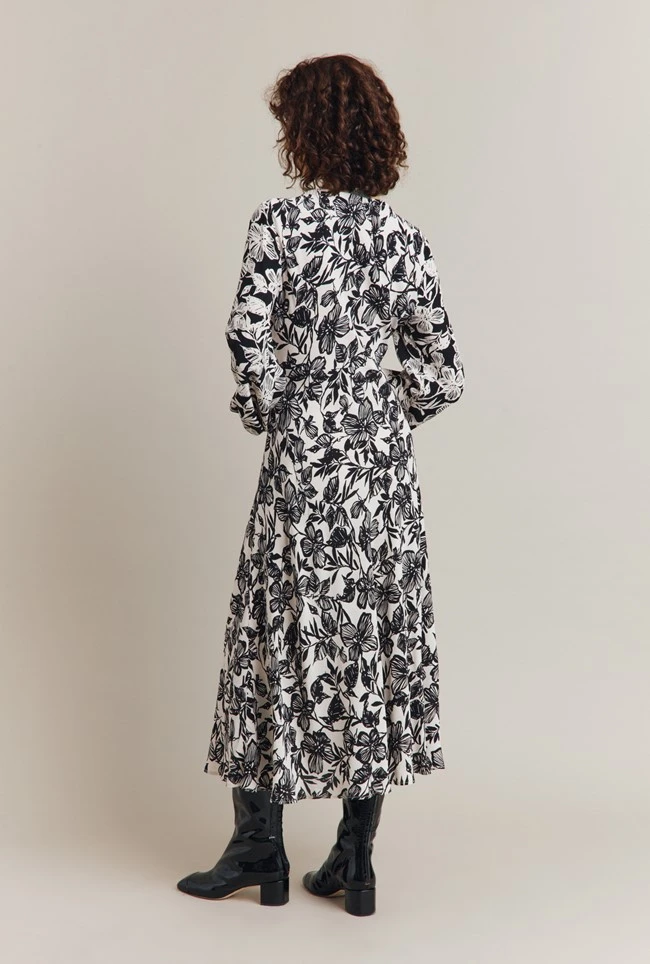 Belle Crepe Midi Dress Graphic Floral 6 Belle Crepe Midi Dress Graphic Floral - Image 6