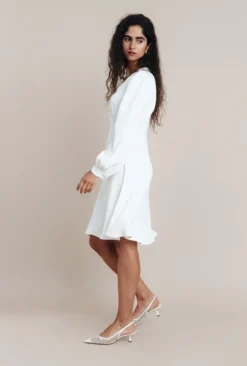 Shyla Crepe Knee-Length Dress Ivory 11 Shyla Crepe Knee-Length Dress Ivory -KILA Clothing Shop D05G036 M12 25761 650px 964px