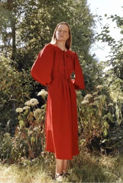 Rose Crepe Midi Dress Red