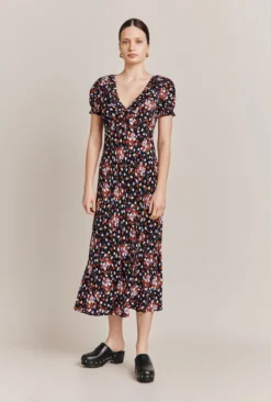 Kaylee Black Floral Print Midi Dress Black Umbrella Flowers 8 Kaylee Black Floral Print Midi Dress Black Umbrella Flowers -KILA Clothing Shop D06G025 Z28 27354 650px 964px