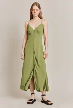 Sofia Crepe Midi Dress Green -KILA Clothing Shop D06G069 J30 27869 650px 964px
