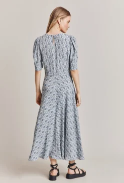 Erika Crepe Midi Dress Blue Paisley -KILA Clothing Shop D06G101 Z60 28348 650px 964px