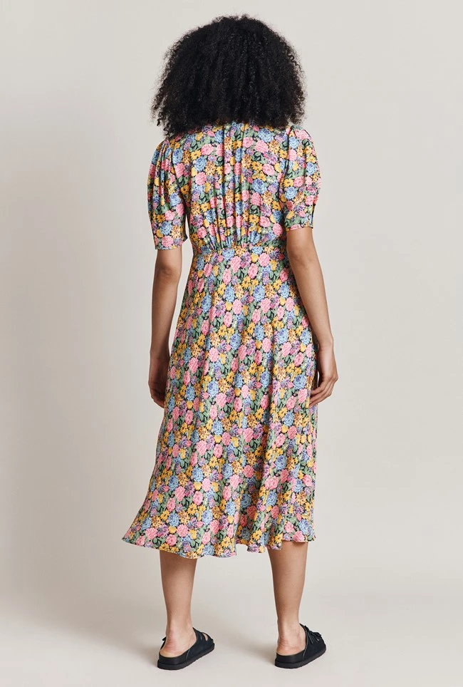 Lucy Crepe Midi Dress Sunshine Floral 3 Lucy Crepe Midi Dress Sunshine Floral - Image 3