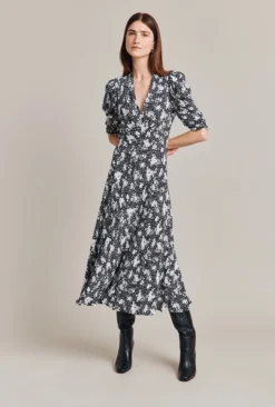 Madi Crepe Midi Dress Black Floral 12 Madi Crepe Midi Dress Black Floral -KILA Clothing Shop D07G024 Z73 28724 650px 964px
