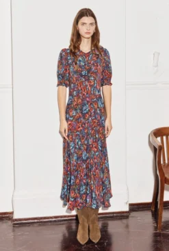 Lainey Crepe Midi Dress Blue Ikat 14 Lainey Crepe Midi Dress Blue Ikat -KILA Clothing Shop D07G027 Z88 29094 650px 964px