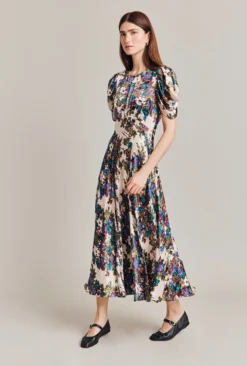 Beatrix Satin Midi Dress Green Floral 11 Beatrix Satin Midi Dress Green Floral -KILA Clothing Shop D07G029 Z34 28797 650px 964px