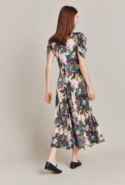 Beatrix Satin Midi Dress Green Floral 13 Beatrix Satin Midi Dress Green Floral -KILA Clothing Shop D07G029 Z34 28800 650px 964px