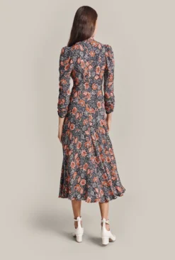 Erin Crepe Midi Dress Red Batik Bloom 11 Erin Crepe Midi Dress Red Batik Bloom -KILA Clothing Shop D07G045 Z08 29124 650px 964px