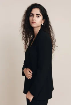 Piper Crepe Blazer Black -KILA Clothing Shop J05G001 A01 25778 650px 964px