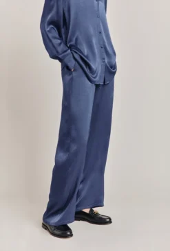 Imogen Satin Wide Leg Trouser Dark Blue 6 Imogen Satin Wide Leg Trouser Dark Blue -KILA Clothing Shop P06G003A K74 28541 650px 964px