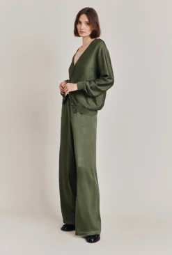 Aurora Satin Cargo Trousers Thyme 10 Aurora Satin Cargo Trousers Thyme -KILA Clothing Shop P06G005 J96 28552 650px 964px