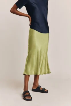 Ivy Satin Top Navy 11 Ivy Satin Top Navy -KILA Clothing Shop Q06G008A K10 26634 650px 964px