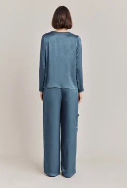 Efie Satin Blouse Dark Blue 7 Efie Satin Blouse Dark Blue -KILA Clothing Shop Q06G010 K74 28599 650px 964px