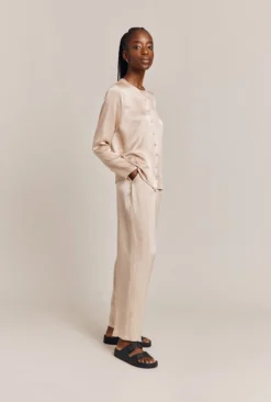 Efie Satin Long Sleeve Blouse Stone -KILA Clothing Shop Q06G010 N04 26766 650px 964px