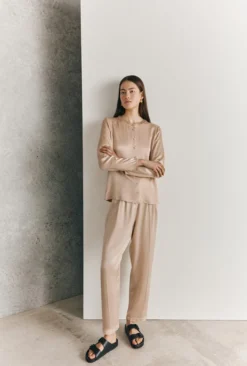 Efie Satin Long Sleeve Blouse Stone -KILA Clothing Shop Q06G010 N04 27054 650px 964px