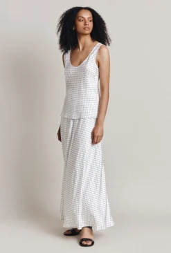 Margot Satin Top White Spot -KILA Clothing Shop Q06G020 Z70 28368 650px 964px