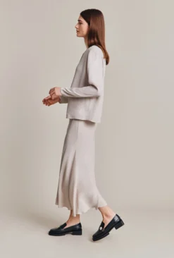 Alena Crepe Blouse Beige Pearly 8 Alena Crepe Blouse Beige Pearly -KILA Clothing Shop Q07G001 N01 28520 650px 964px