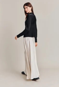 Mika Satin Turtleneck Top Black 11 Mika Satin Turtleneck Top Black -KILA Clothing Shop Q07G002 A01 28813 650px 964px