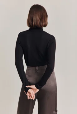 Fern Roll Neck Top Black -KILA Clothing Shop Q07G010 A01 28891 650px 964px