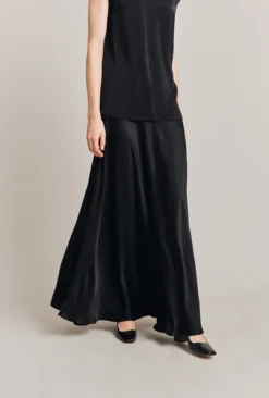 Adrianna Satin Maxi Skirt Black -KILA Clothing Shop S06G008 A01 28501 650px 964px