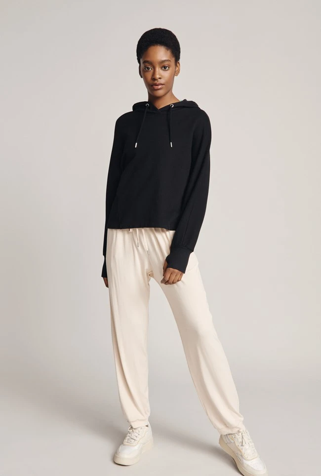 Cropped Organic Hoodie Black 4 Cropped Organic Hoodie Black - Image 4