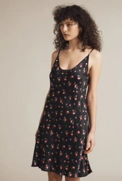 Iris Satin Slip Rose Ditsy